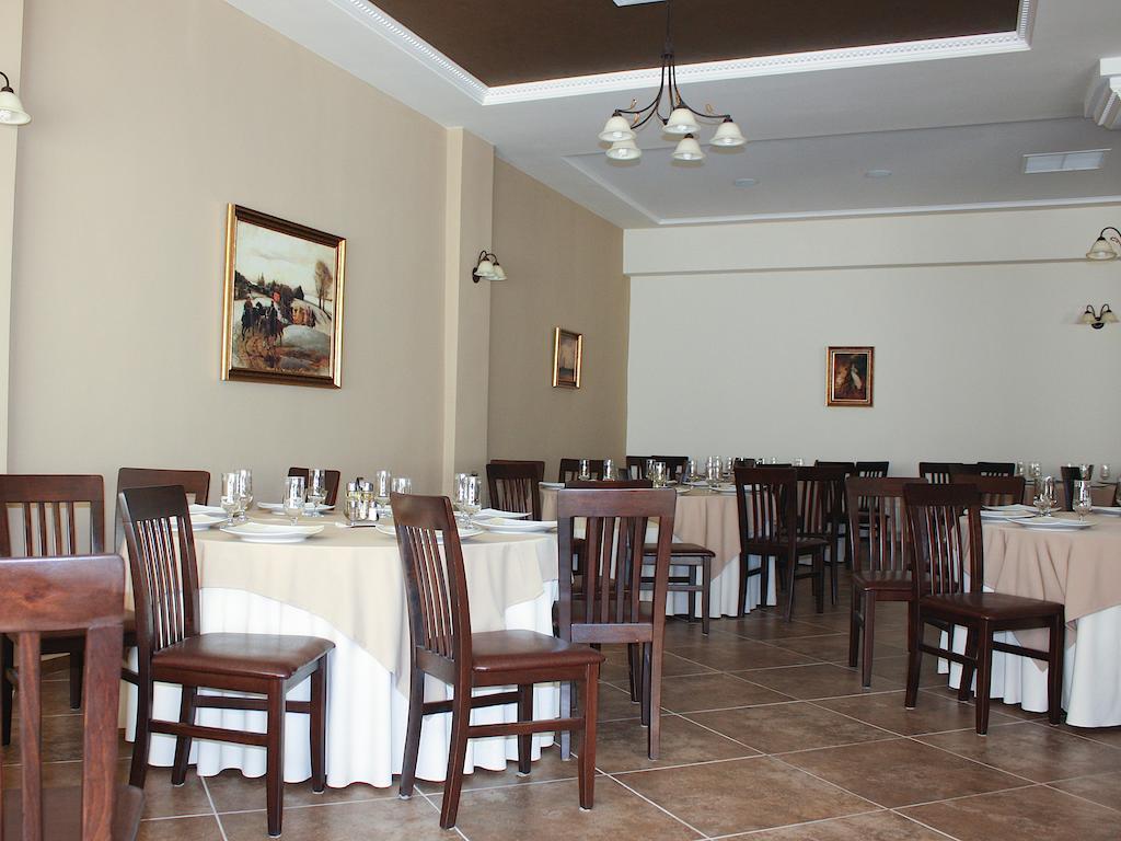 Hotel Dusan Si Fiul Resita Nord Екстер'єр фото